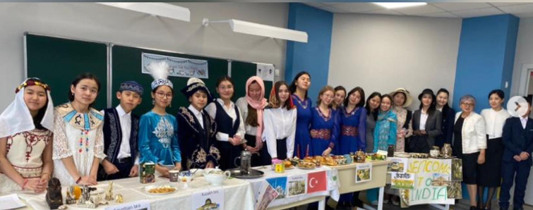 “Tea party” сыныптан тыс танымдық іс - шарасы өткізілді.