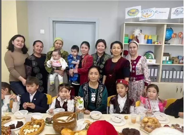 2 наурыз мерекесі қарсаңында 2 “Ә” сыныбында “Армысың әз -Наурыз” атты ашық тәрбие сағаты өтілді