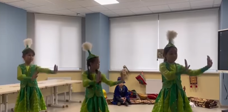 22 наурыз мерекесі қарсаңында 3 “Ә” сыныбында “Армысың әз -Наурыз” атты ашық тәрбие сағаты өтілді.