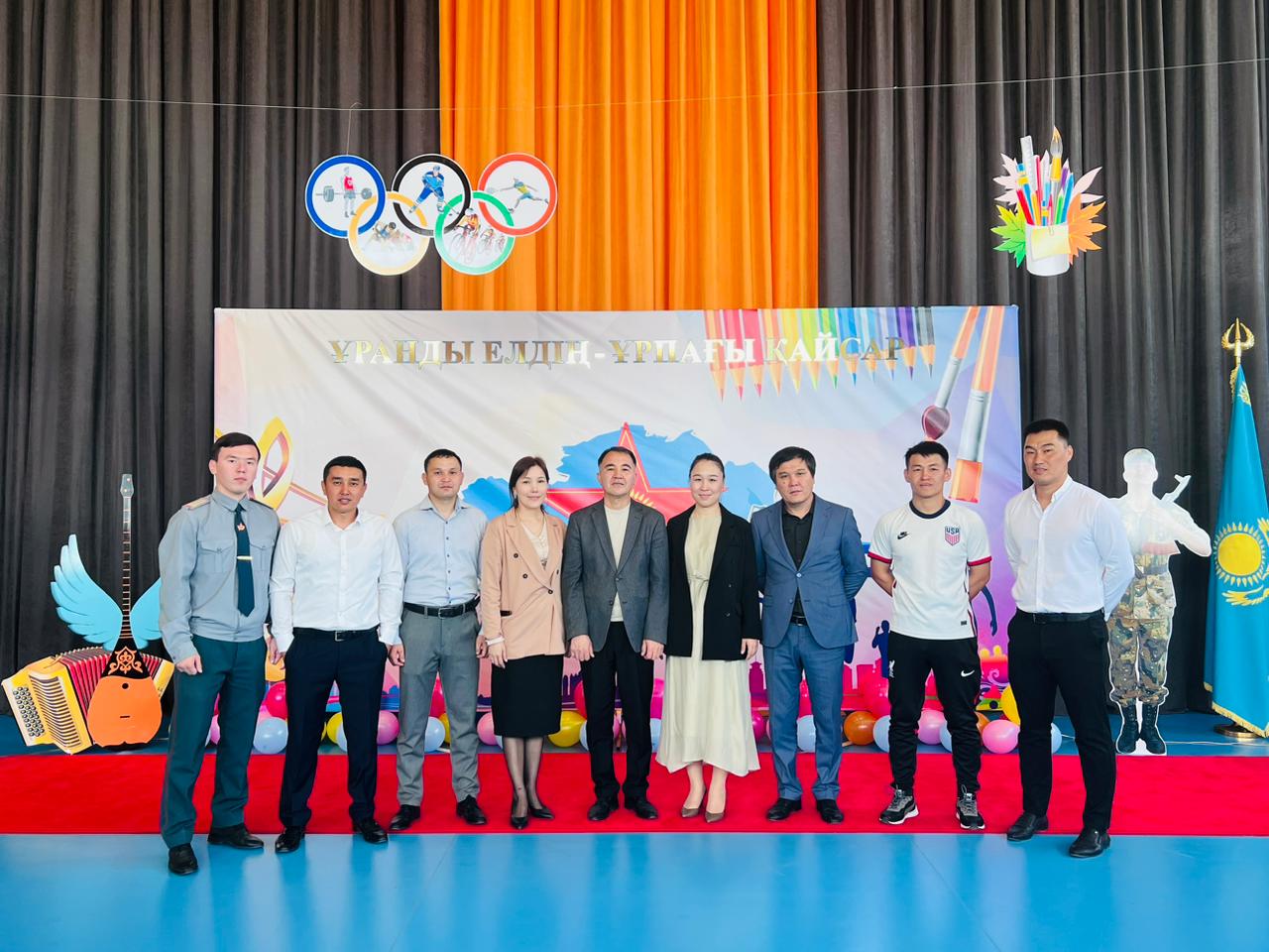 Эстетикалық пәндер әдістемелік бірлестігінің “Ұранды елдің-ұрпағы қайсар” тақырыбындағы онкүндіктің ашылу салтанаты өтті.