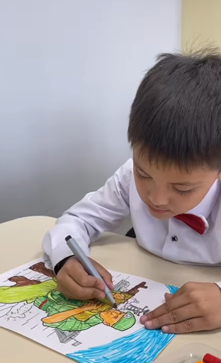 1 “Ә” сыныбы 7-мамыр Отанқорғаушылар күніне орай сынып сағатын өткізді.