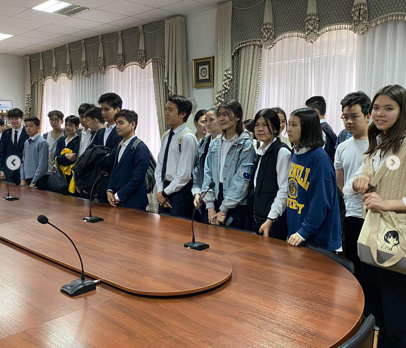 9 «Ә» сынып оқушылары кәсіптік бағдар алу мақсатында барды.