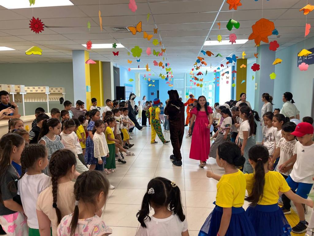 “КӨҢІЛДІ ДЕМАЛЫС-ДОСТЫҚТА” тақырыбында ашылу салтанаты өтті.